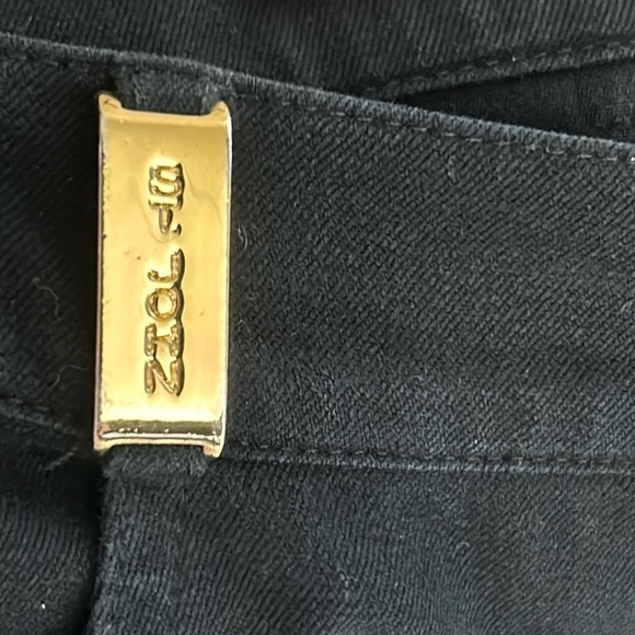 St. John Sport by Marie Gray Luxurious Stretch Black Pants with Gold Acc… - Picture 7 of 12